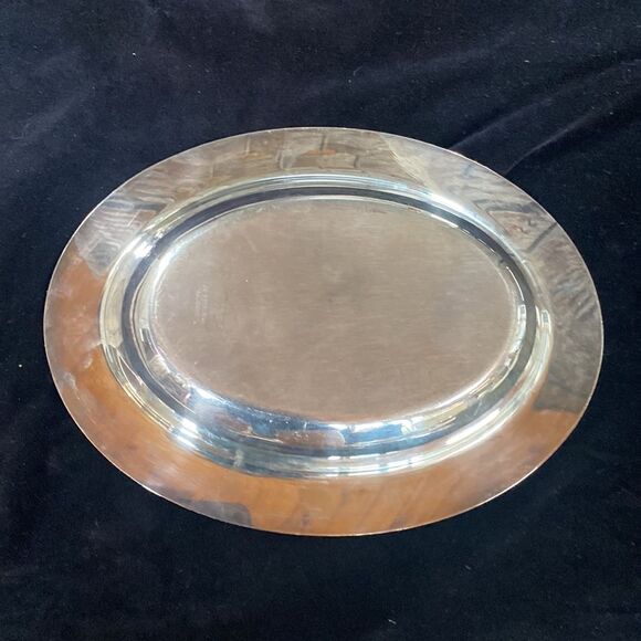 Wm. Rogers & Son 1812 Primrose Silver Plate Platter - Picture 4 of 9